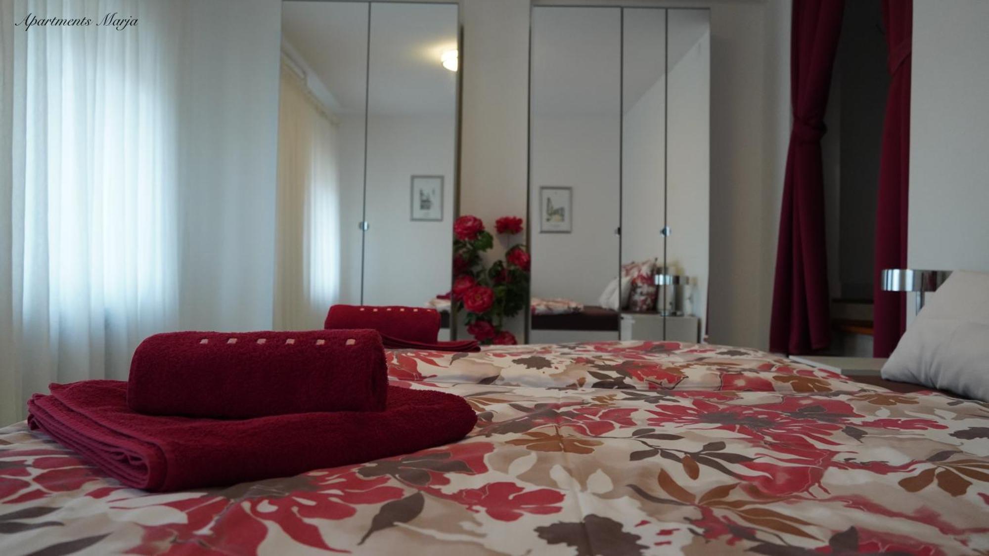 Apartments Marja Нивице Экстерьер фото