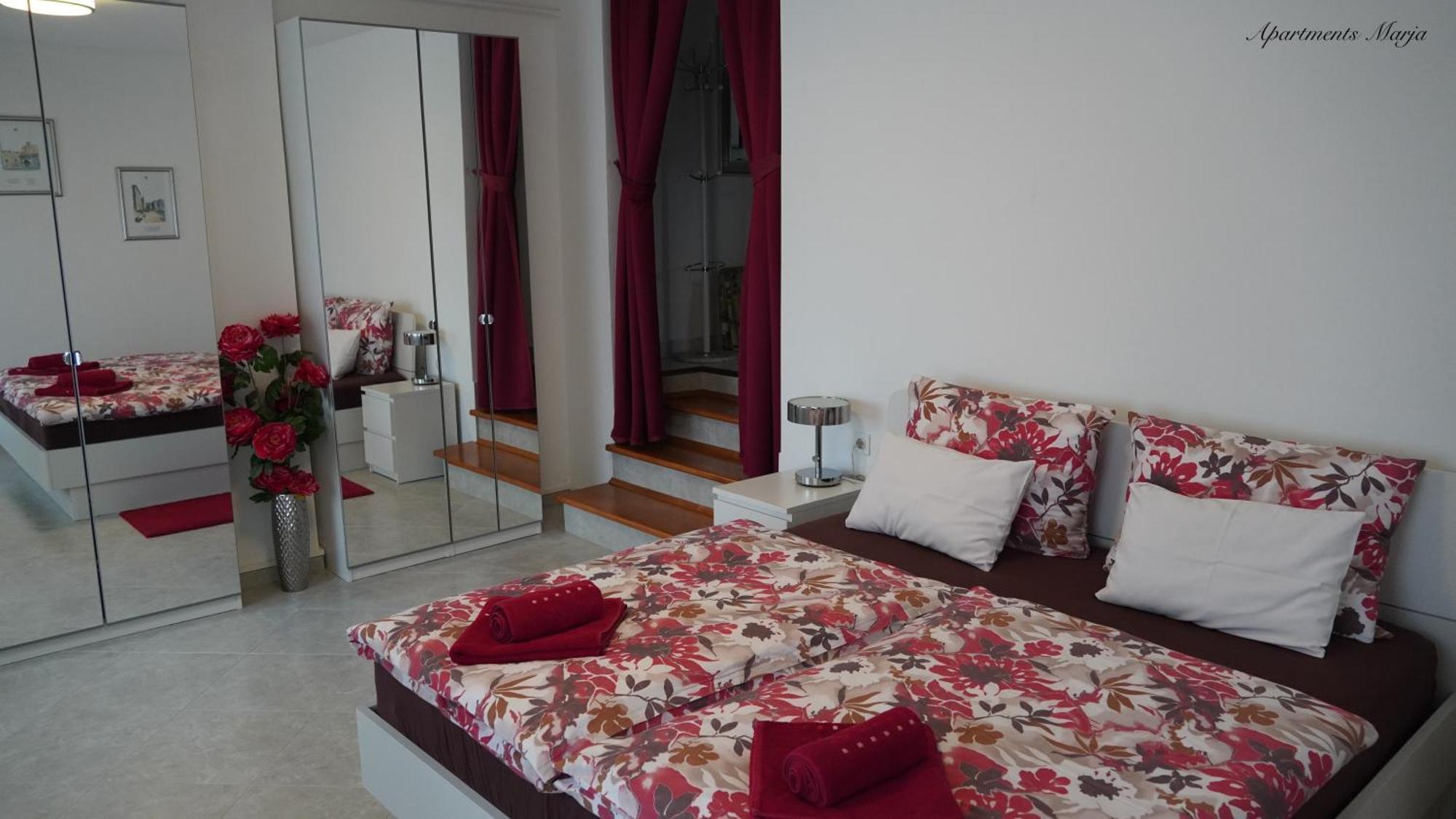 Apartments Marja Нивице Экстерьер фото
